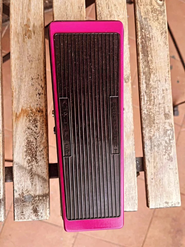 ParaWah (reproducción del Tycobrahe Parapedal, el wah de Tony Iommi) PPPC Sound Effects