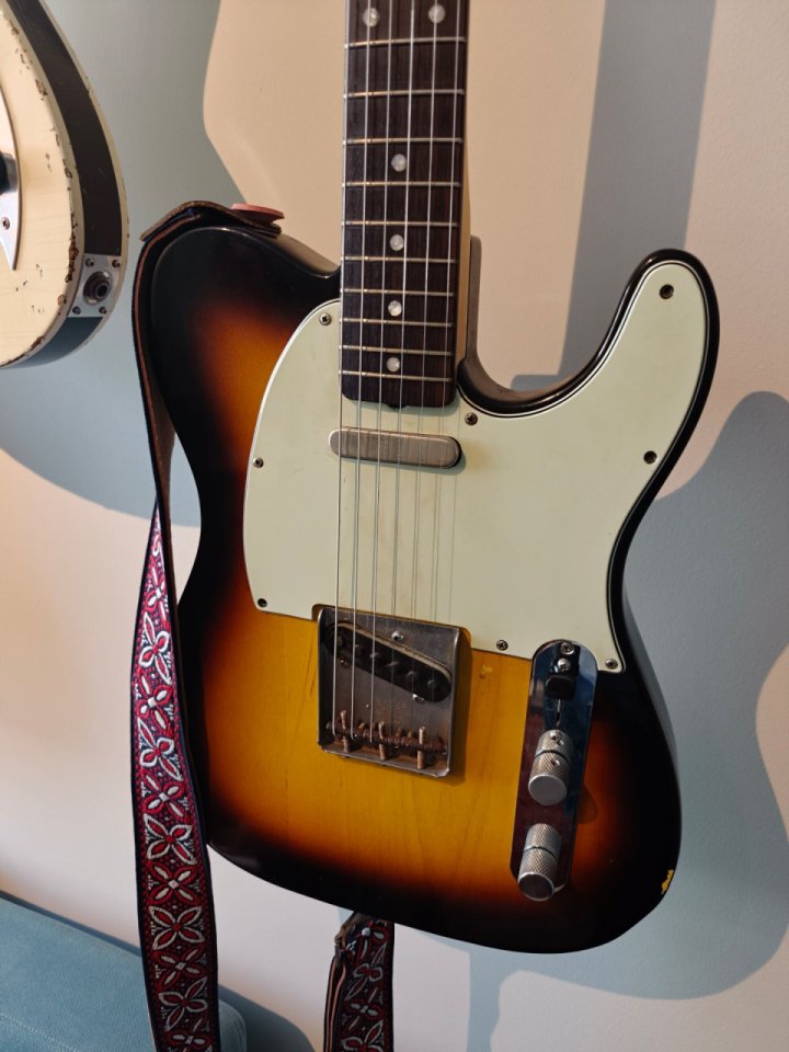 Replica telecaster 1965 de segunda mano · Foto 8 de 9 · Madrid · 3199 €