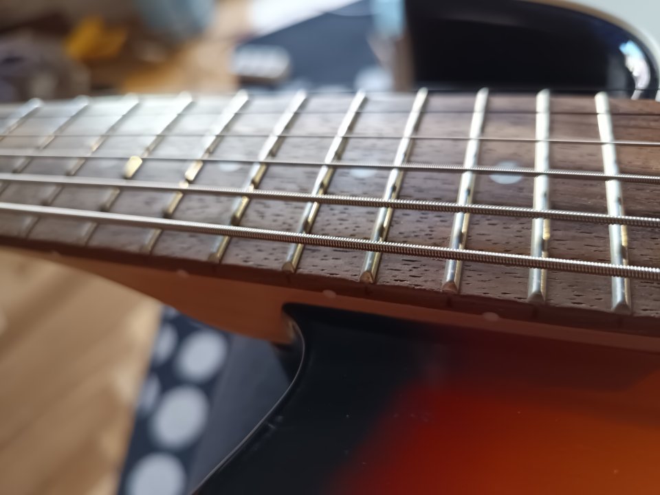 Squier Paranormal Cabronita Baritone Telecaster con mods