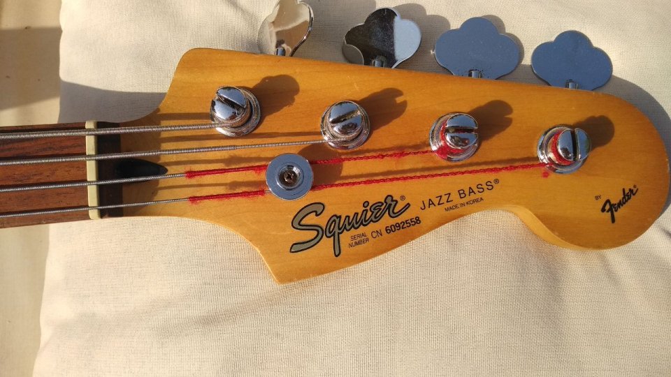 Squier Jazz Bass Korea Cuerpo Aliso de segunda mano · Foto 2 de 8 · Valencia · 400 €