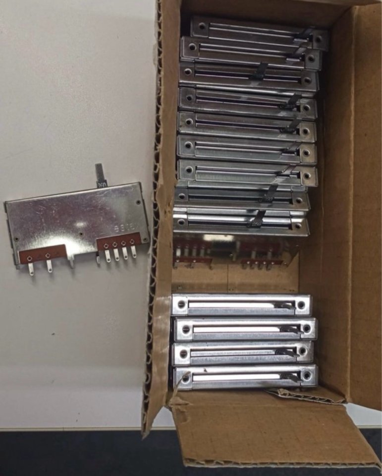 Crossfaders Vestax repuesto original nuevo de segunda mano · Huesca · 20 €