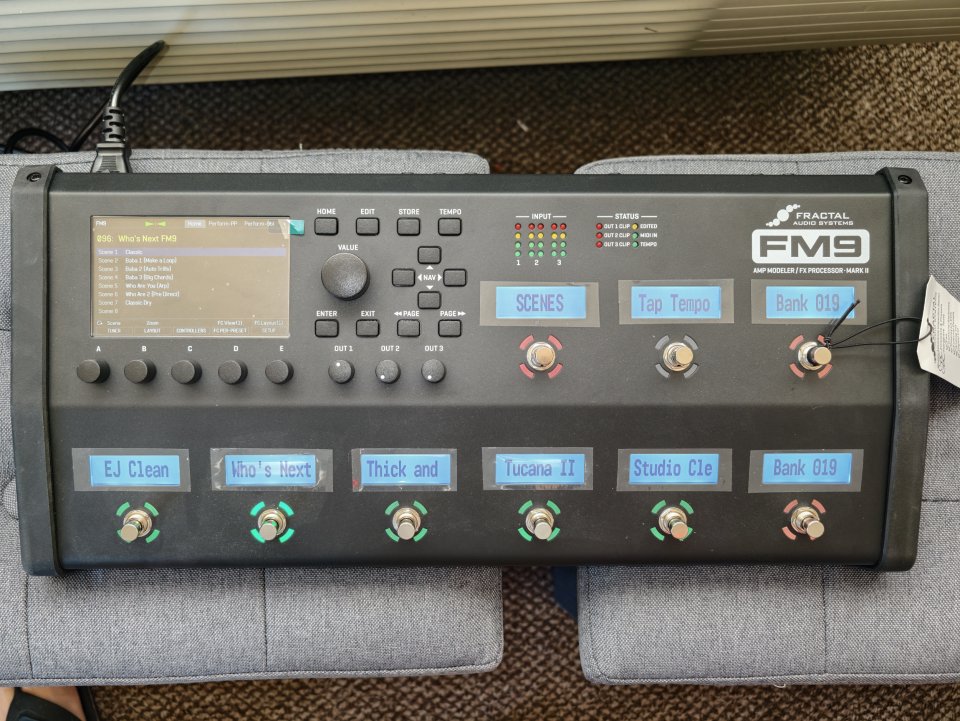 Fractal Audio FM9 Mark Il Turbo + Cab packs & IRs extra de segunda mano · Foto 4 de 5 · Madrid · 1799 €