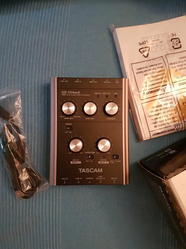 Interfaz Audio Tascam US-144MKII