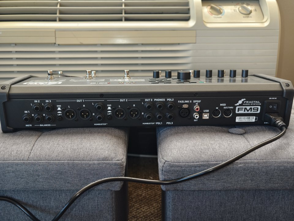 Fractal Audio FM9 Mark Il Turbo + Cab packs & IRs extra de segunda mano · Foto 5 de 5 · Madrid · 1799 €