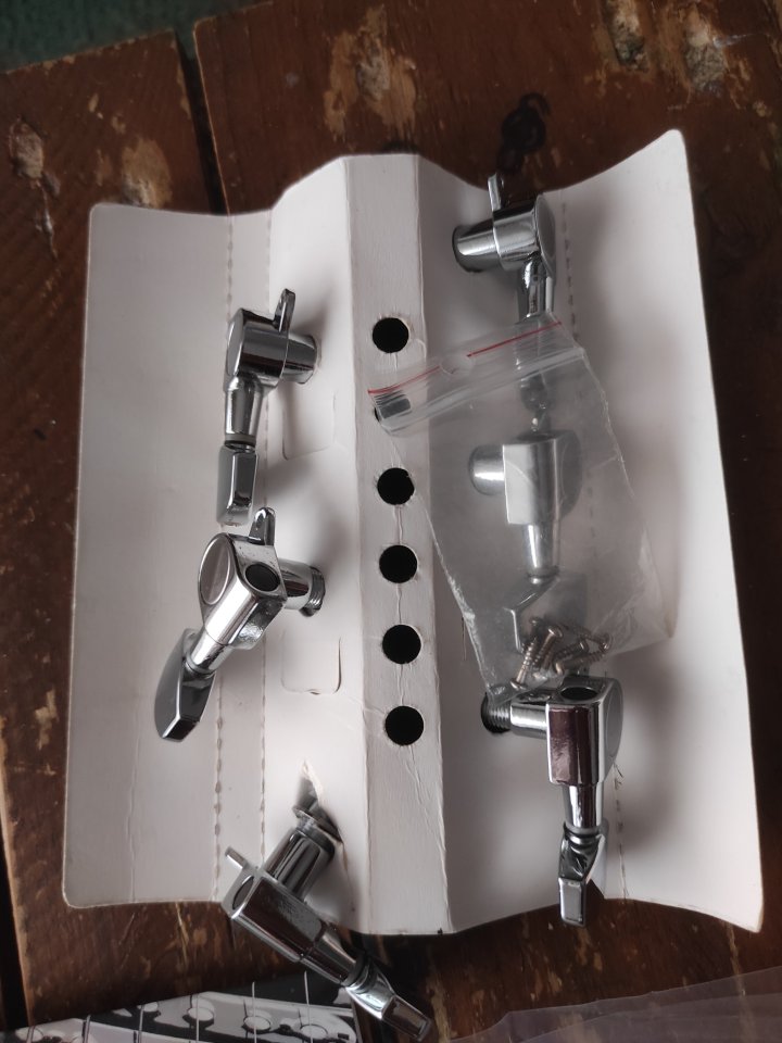 Cacharrería/piecerio variado de segunda mano · Foto 4 de 7 · Valencia · 30 €