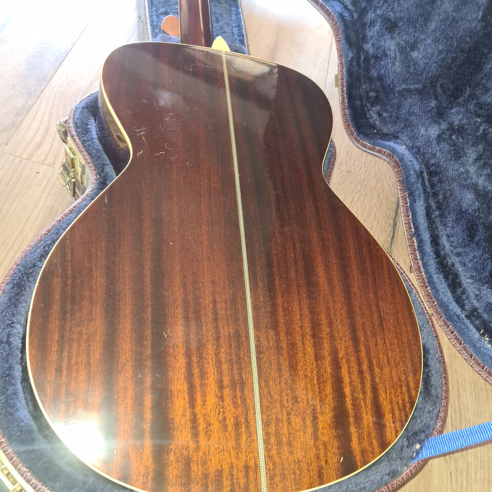 Acustica MCPHERSON J40M  70s