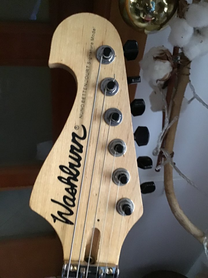 Washburn Nuno Bettencourt 125 euros Hasta fin de mes