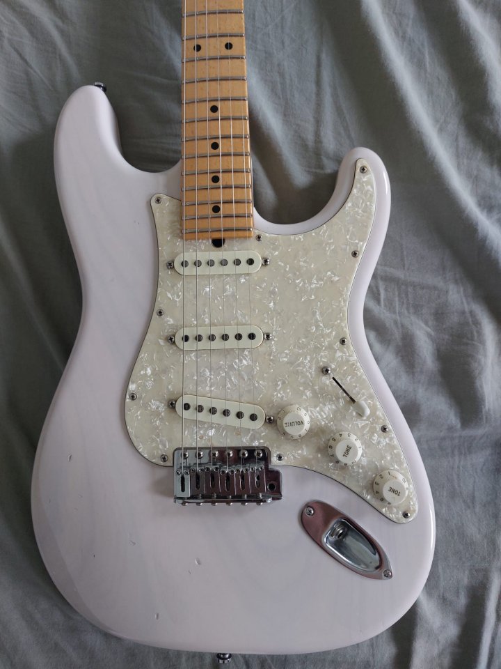 Suhr Custom,Modelo Classic SSS de segunda mano · Foto 2 de 10 · A Coruña · 2800 €