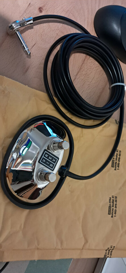 Pedal Fender conmutador.