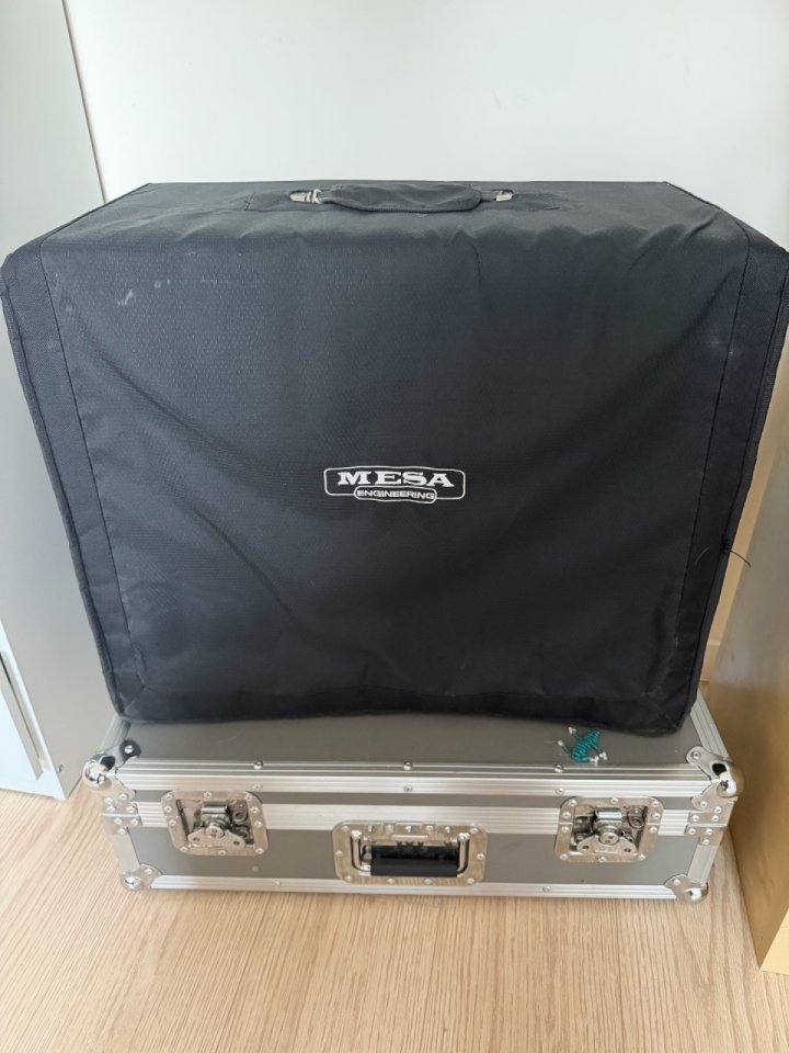 Amplificador Mesa Boogie 5x50 de segunda mano · Foto 2 de 2 · Valladolid · 900 €