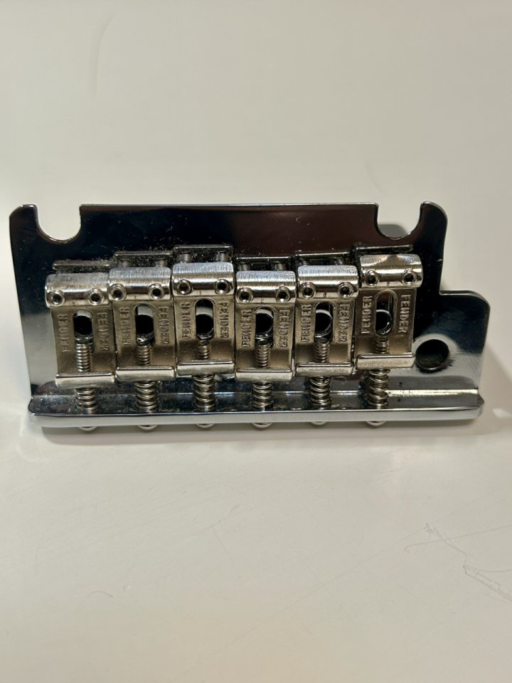 Puente American Standard Stratocaster Tremolo  ('08-Present)