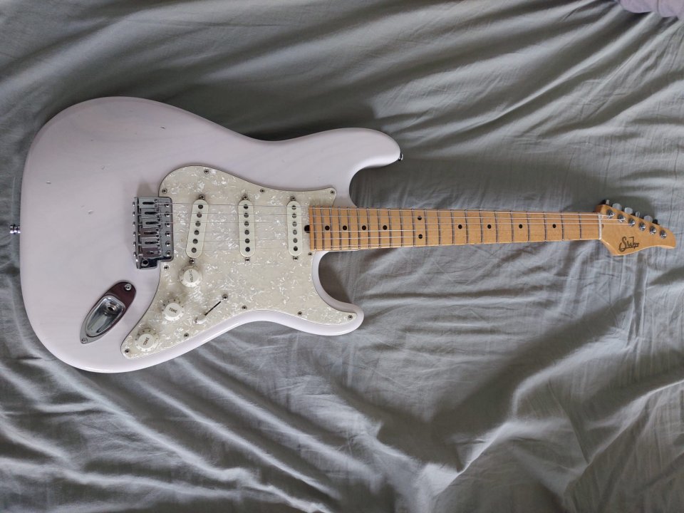 Suhr Custom,Modelo Classic SSS de segunda mano · Foto 4 de 10 · A Coruña · 2800 €