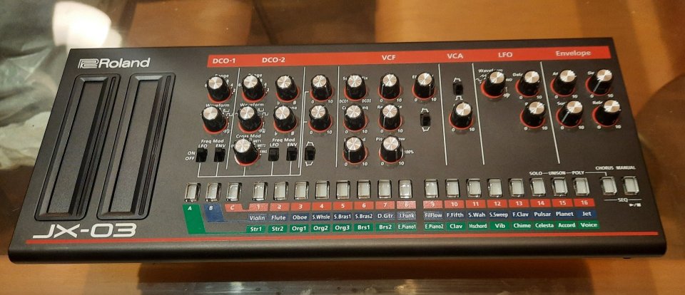Roland Boutique JX-03 de segunda mano · Foto 2 de 5 · Barcelona · 330 €