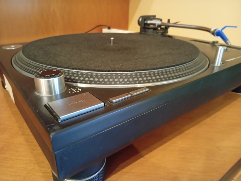 Pareja platos technics SL 1200 mk2 y SL 1210 MD3