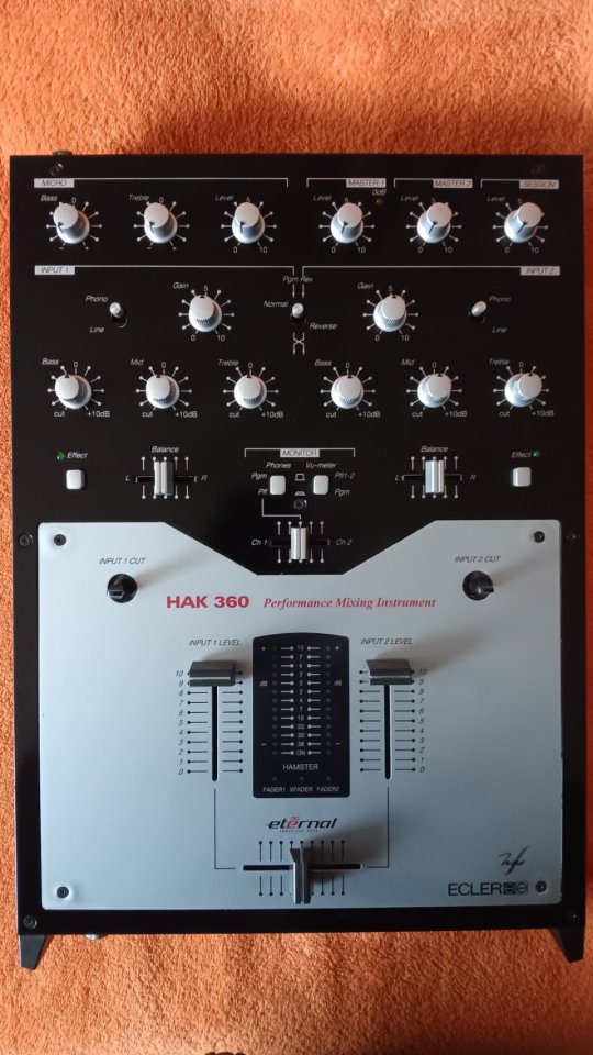 Ecler Hak 360 con Eternal Crossfader instalado + accesorios