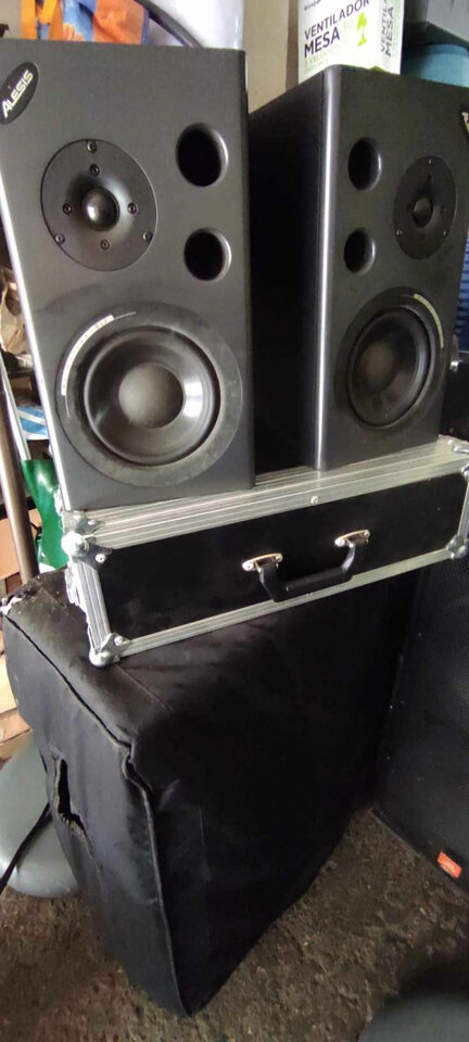 Monitores de Estudio ALESIS M1 ACTIVE MK2