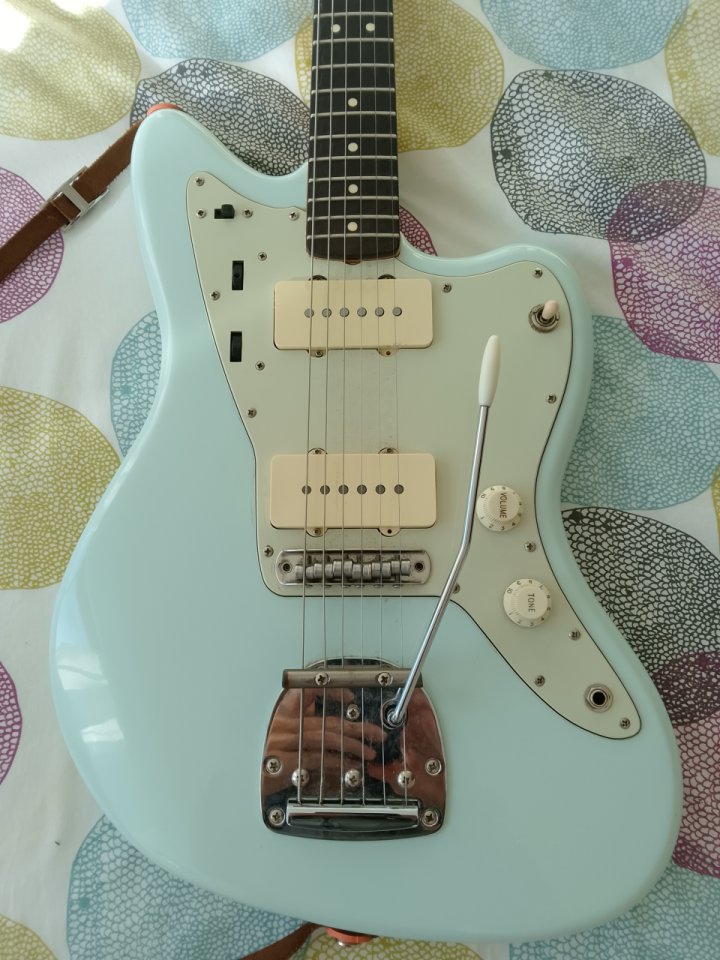 Squier Jazzmaster V M Rosewood Fretboard Sonic Blue SD Antiquity II