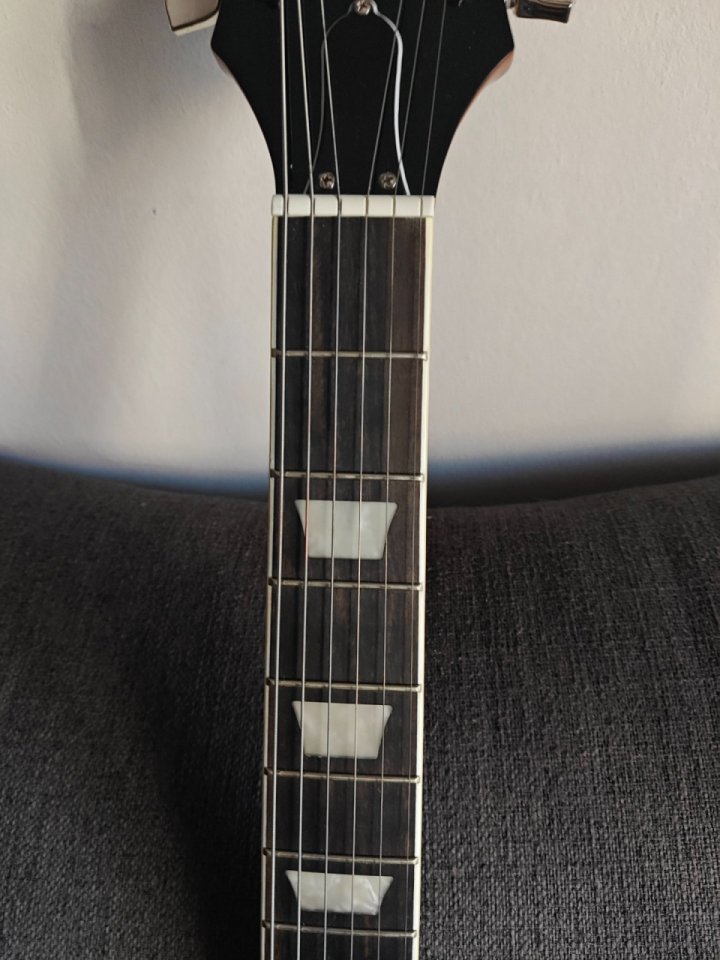 O cambio Epiphone Les Paul standard modern