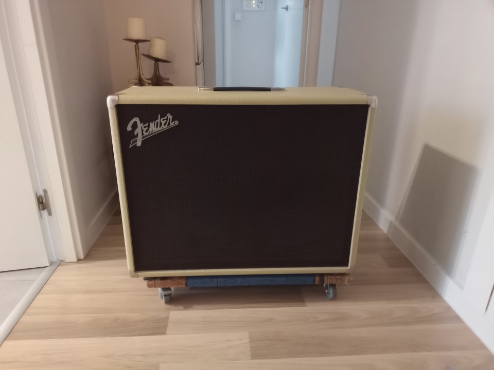 TAD 2x12 con Fender logo con Celestion V30s