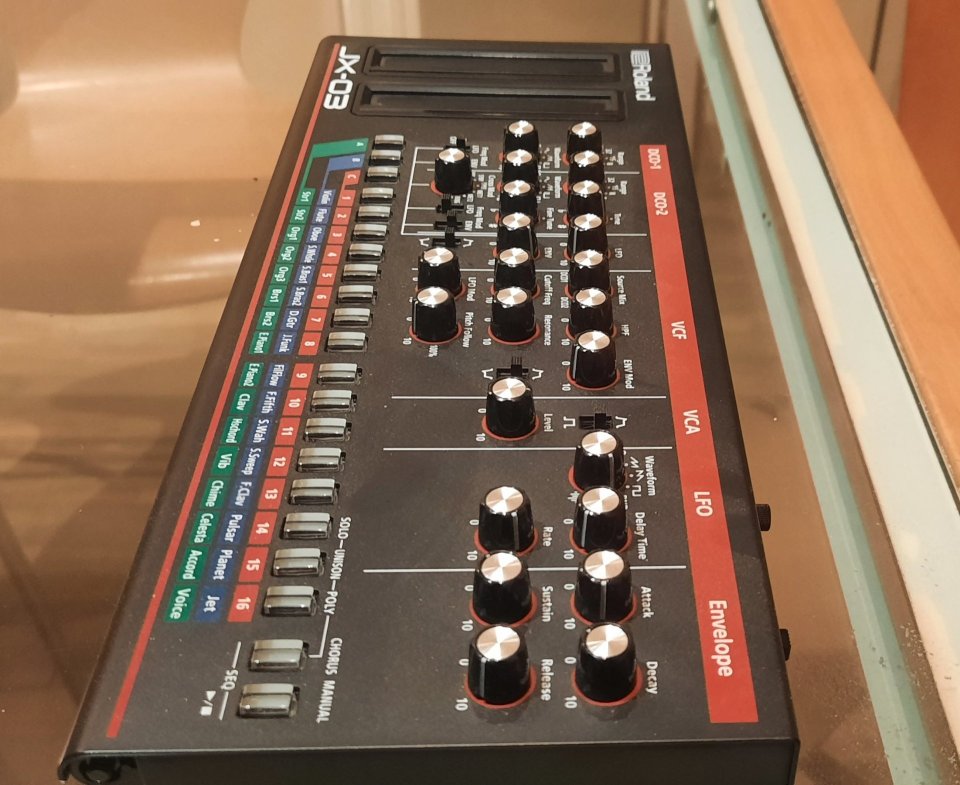 Roland Boutique JX-03 de segunda mano · Foto 5 de 5 · Barcelona · 330 €