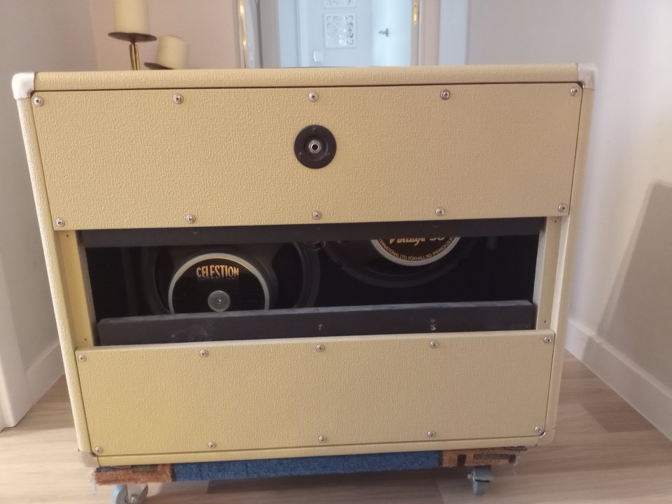 TAD 2x12 con Fender logo con Celestion V30s