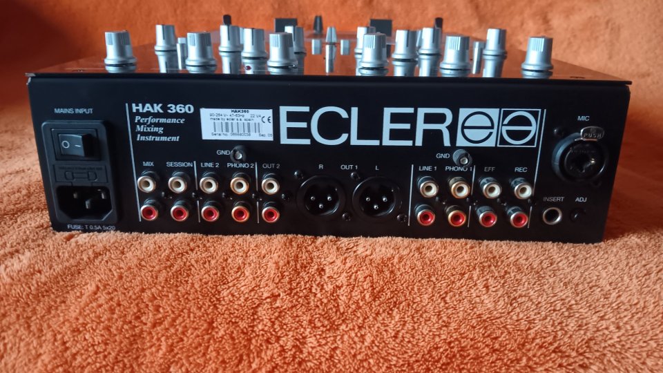 Ecler Hak 360 con Eternal Crossfader instalado + accesorios