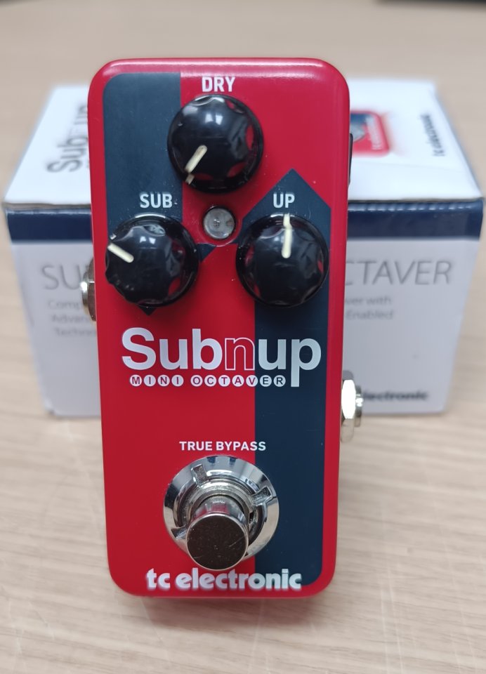 TC Electronic SUB´N´UP Mini octaver de segunda mano · Foto 4 de 5 · Badajoz · 65 €