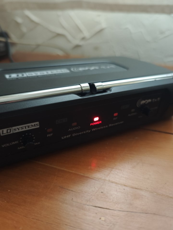 Sistema Inear inalámbrico LD Systems 2x1 de segunda mano · Foto 3 de 4 · Barcelona · 200 €