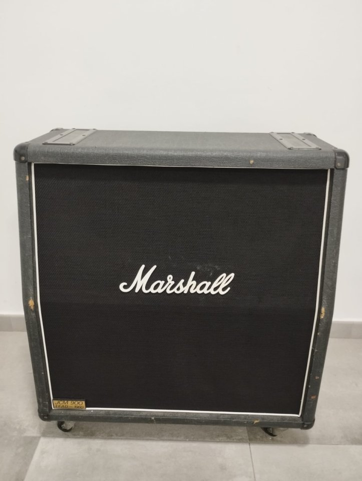 Marshall 4x12 Jcm 900 de segunda mano · Foto 1 de 4 · Málaga · 350 €