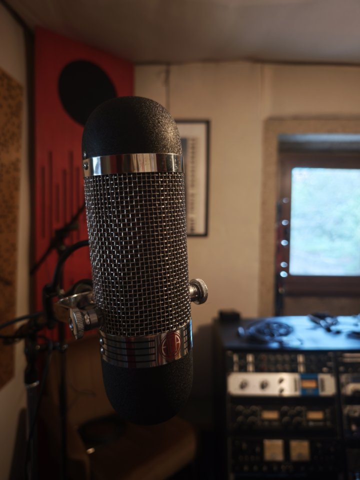 AEA r84 ribbon mic de segunda mano · Foto 1 de 3 · Pontevedra · 930 €