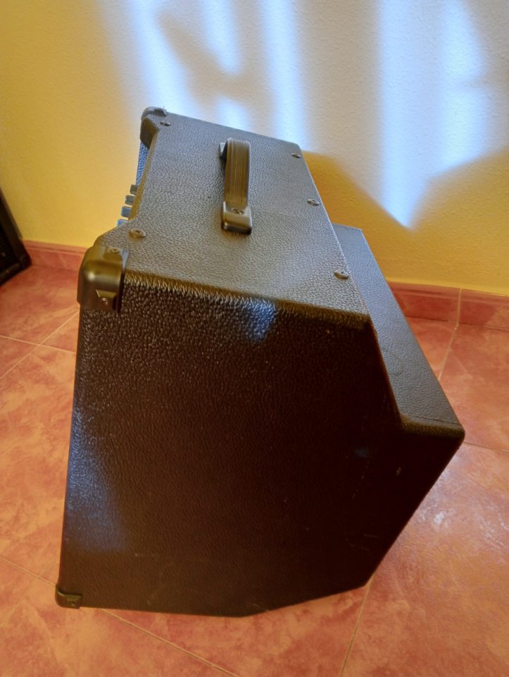 Amplificador para bajo Hartke B600 de segunda mano · Foto 5 de 7 · Guadalajara · 100 €