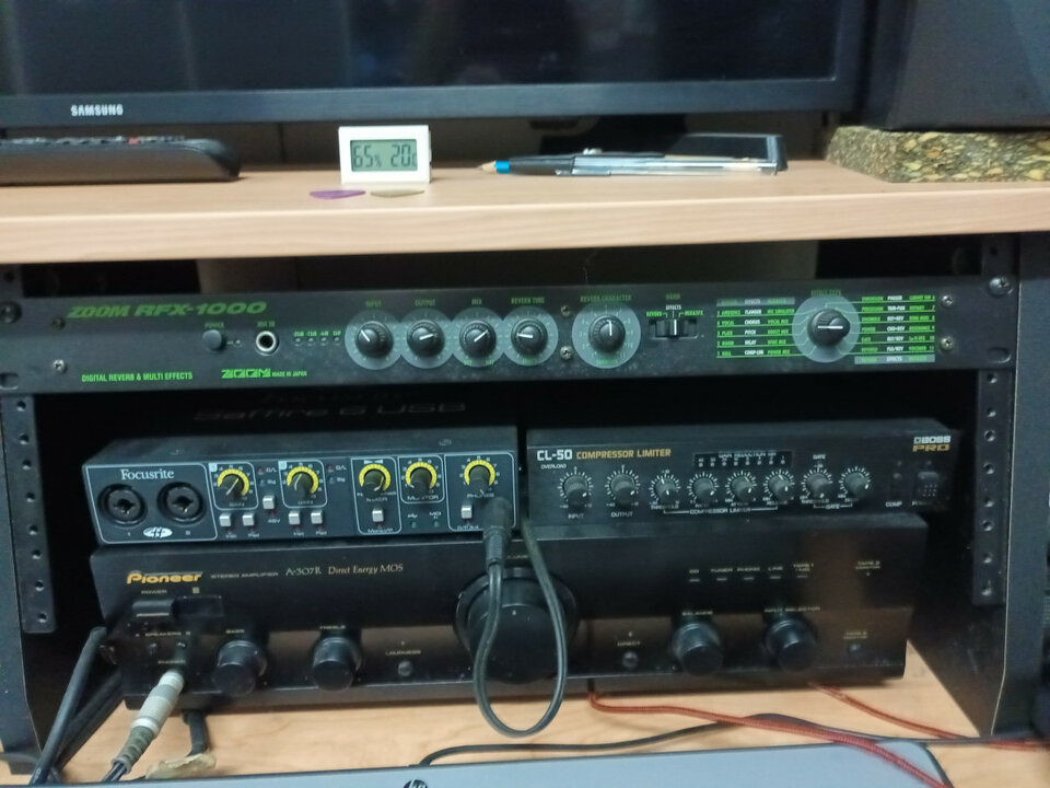 Procesador de efectos ZOOM RFX 1000