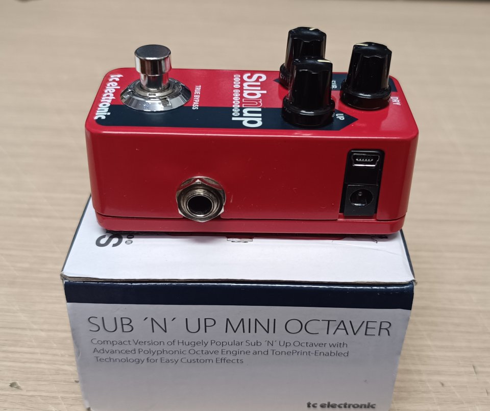 TC Electronic SUB´N´UP Mini octaver de segunda mano · Foto 5 de 5 · Badajoz · 65 €