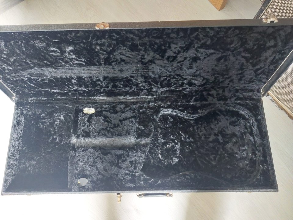 Suhr Custom,Modelo Classic SSS de segunda mano · Foto 10 de 10 · A Coruña · 2800 €