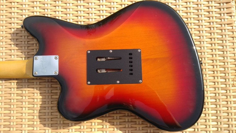 Squier JAGMASTER Vintage Modified cuerpo Aliso de segunda mano · Foto 7 de 8 · Valencia · 330 €