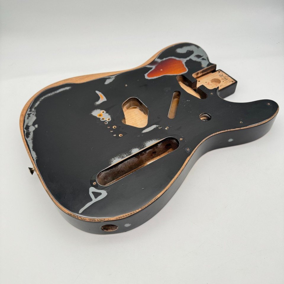 Cuerpo y piezas sacados de una Fender Telecaster Joe Strummer de segunda mano · Foto 1 de 4 · Valencia · 300 €