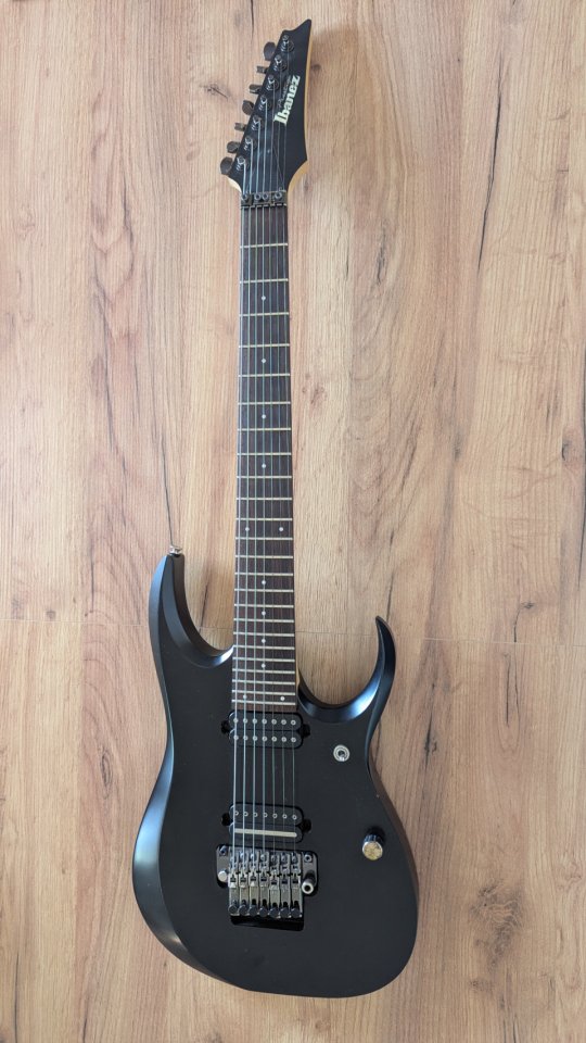 Ibanez Prestige RGD2127Z MIJ 2015 + DiMarzio + estuche original de segunda mano · Foto 1 de 10 · Valencia · 1150 €