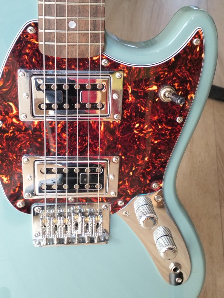 FENDER SQUIER Mustang custom H/H