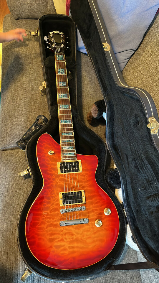 Guitarra Washburn CT2