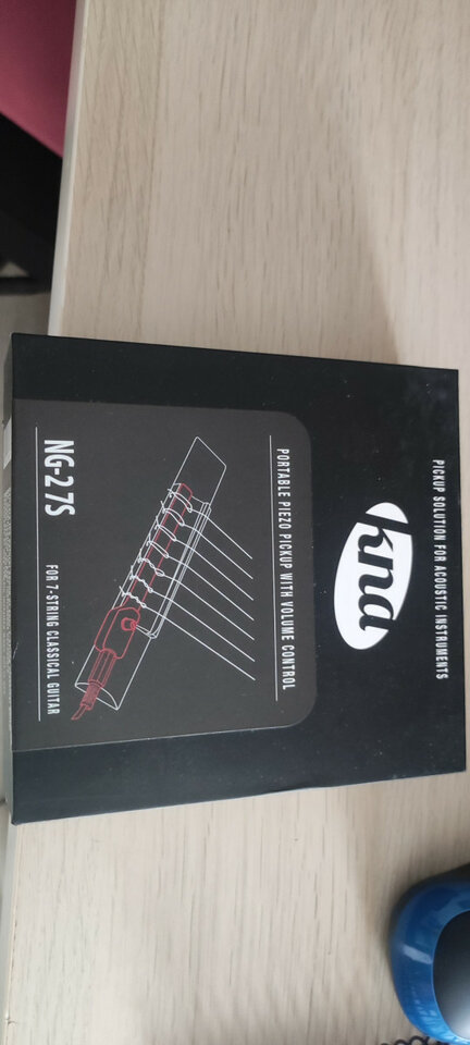 Guitarra clásica Ibanez de 7 cuerdas