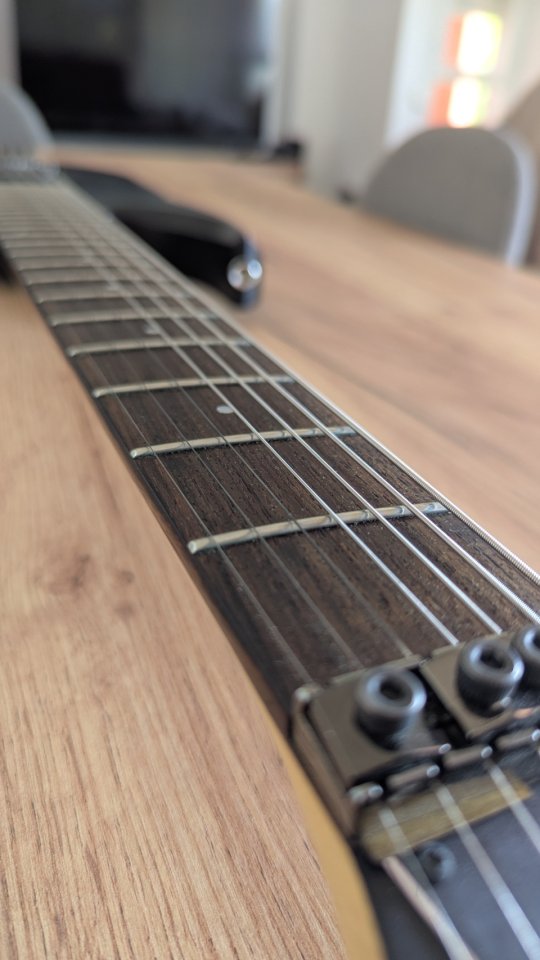 Ibanez Prestige RGD2127Z MIJ 2015 + DiMarzio + estuche original de segunda mano · Foto 6 de 10 · Valencia · 1150 €