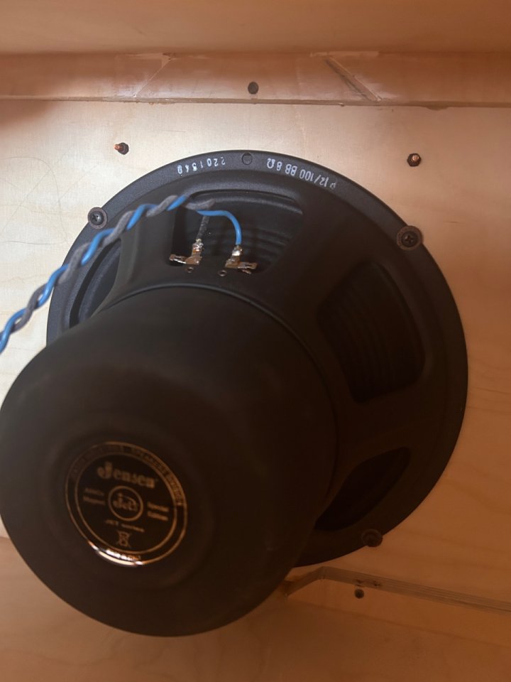 Pantalla George 1x12