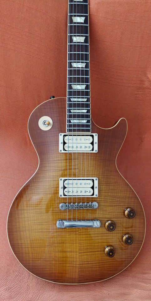 Tokai LS 260 VF del 2012 de segunda mano · Foto 2 de 10 · Las Palmas · 2499 €