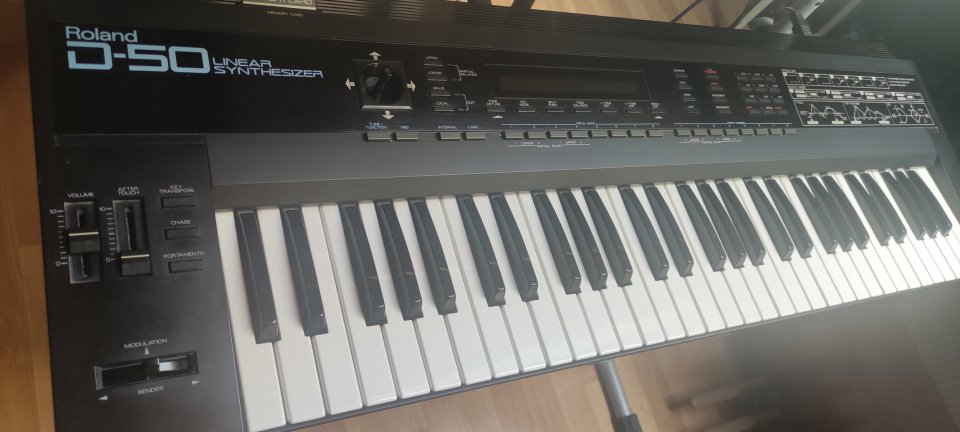 Roland D-50