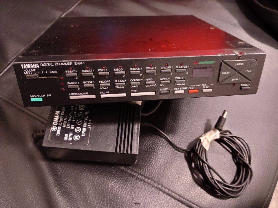 Yamaha EMR-1