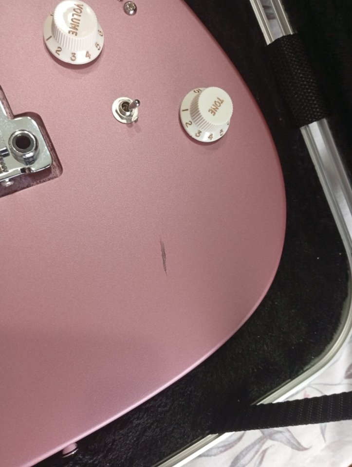 Charvel Pro-Mod DK24 HH 2PT CM Burgundy Mist + estuche original Charvel de segunda mano · Foto 4 de 10 · A Coruña · 780 €