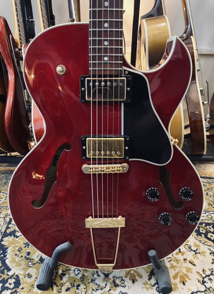 Gibson ES-135 2002 (VIDEO) de segunda mano · Foto 1 de 7 · Madrid · 2200 €