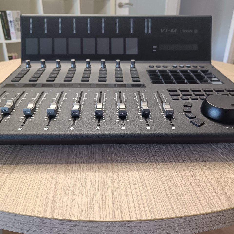 Controladora Icon V1-M Controladora Dawn