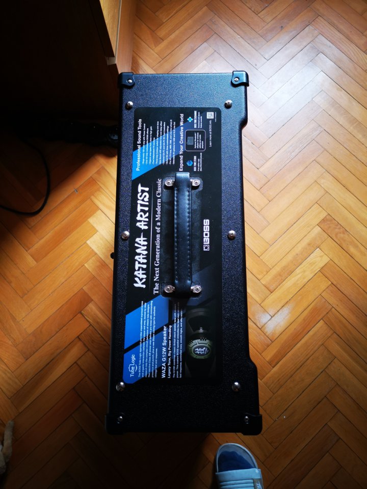 Combo Boss Katana Artist Gen 3 + Boss BT-Dual Bluetooth Adaptor