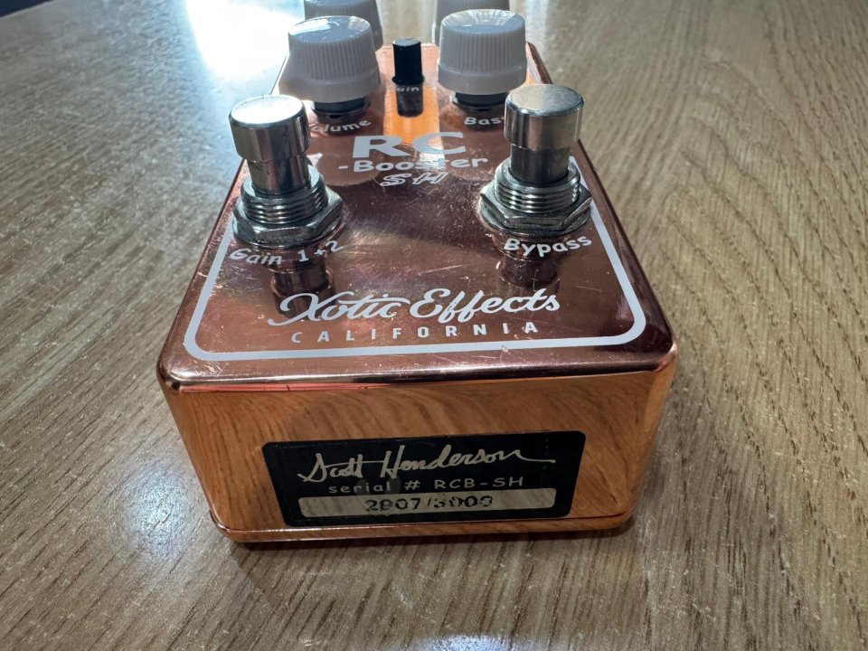 Pedal Xotic RC Booster SH (Scott Henderson Ed. Lmtd.)